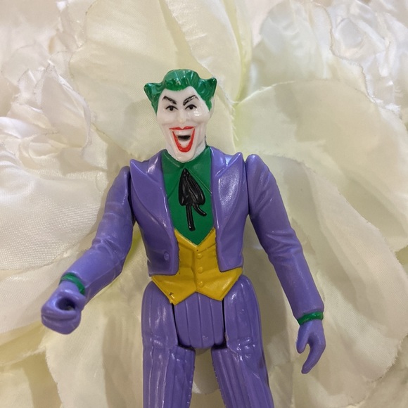 Vintage 1984 DC Action Figure The JOKER Vintage Batman Villain Figure - Picture 3 of 11